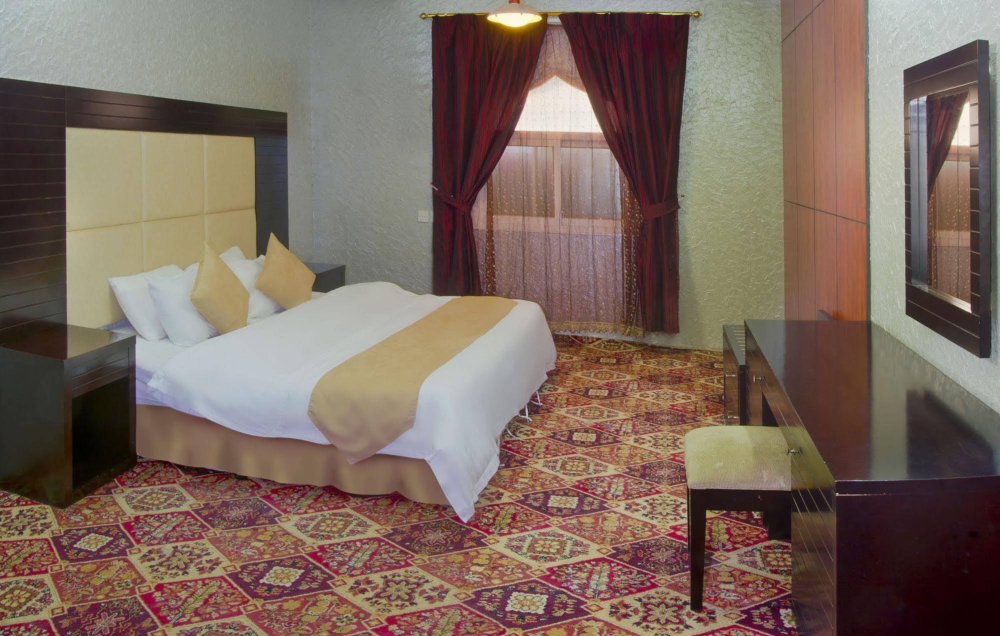 Al Farhan Hotel Suites Al Aqiq Riad Exterior foto