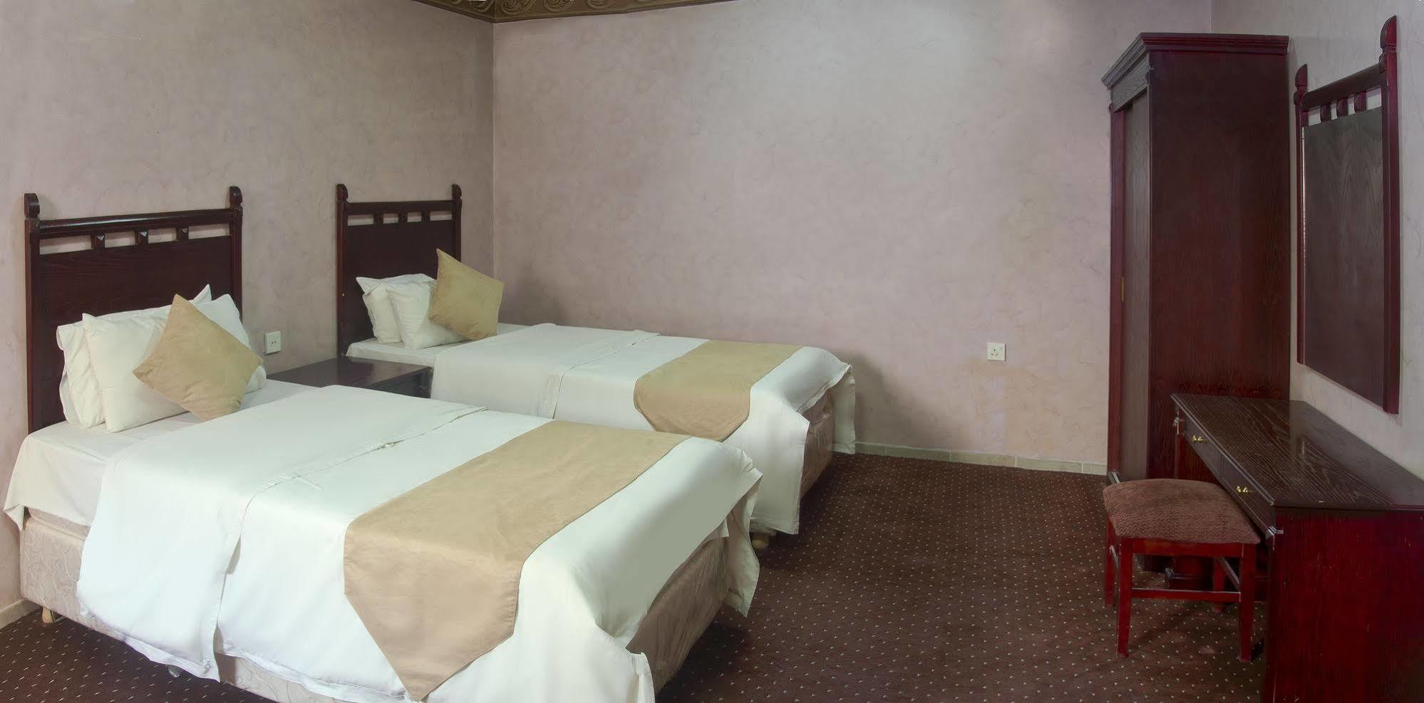 Al Farhan Hotel Suites Al Aqiq Riad Exterior foto