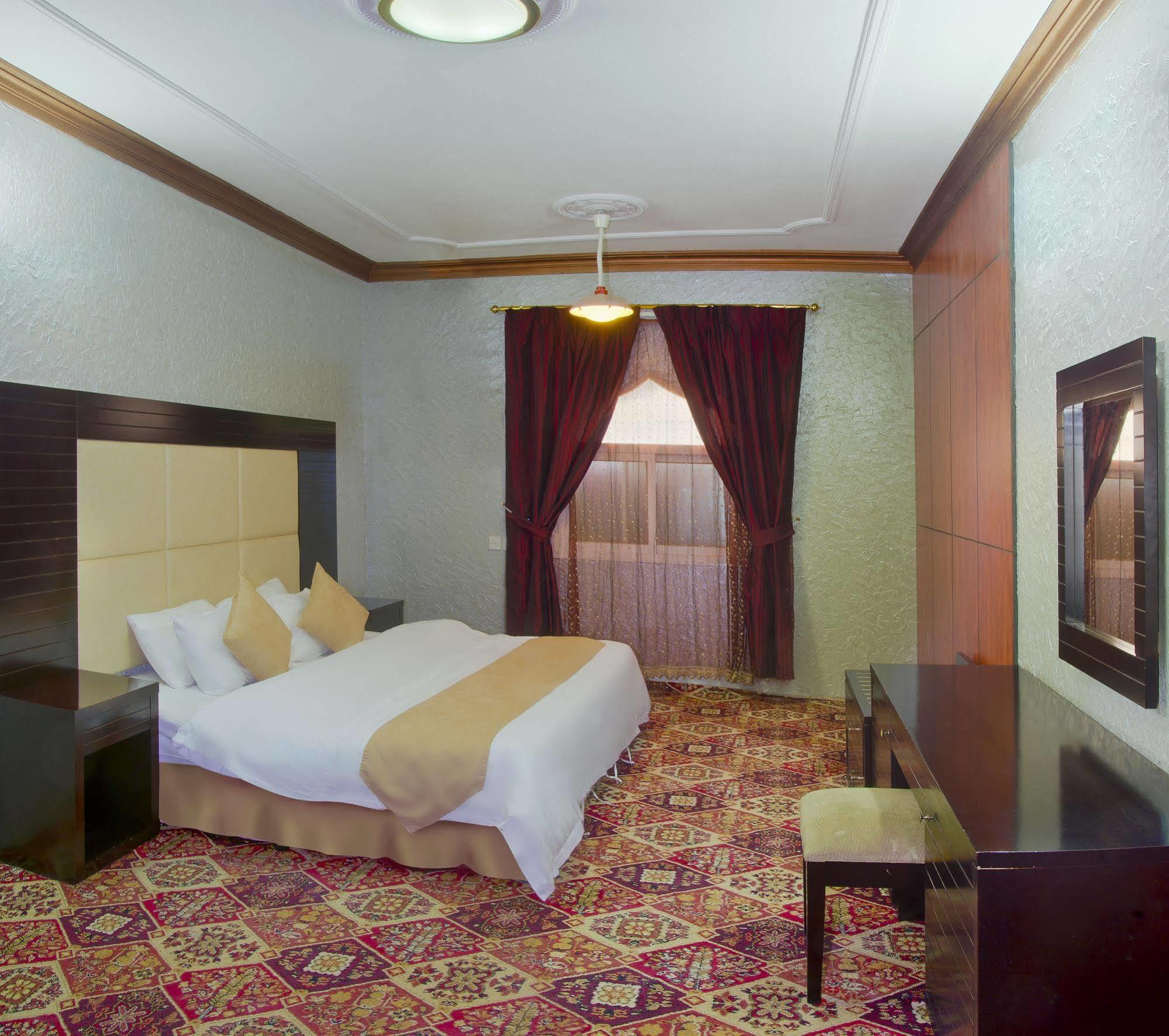 Al Farhan Hotel Suites Al Aqiq Riad Exterior foto
