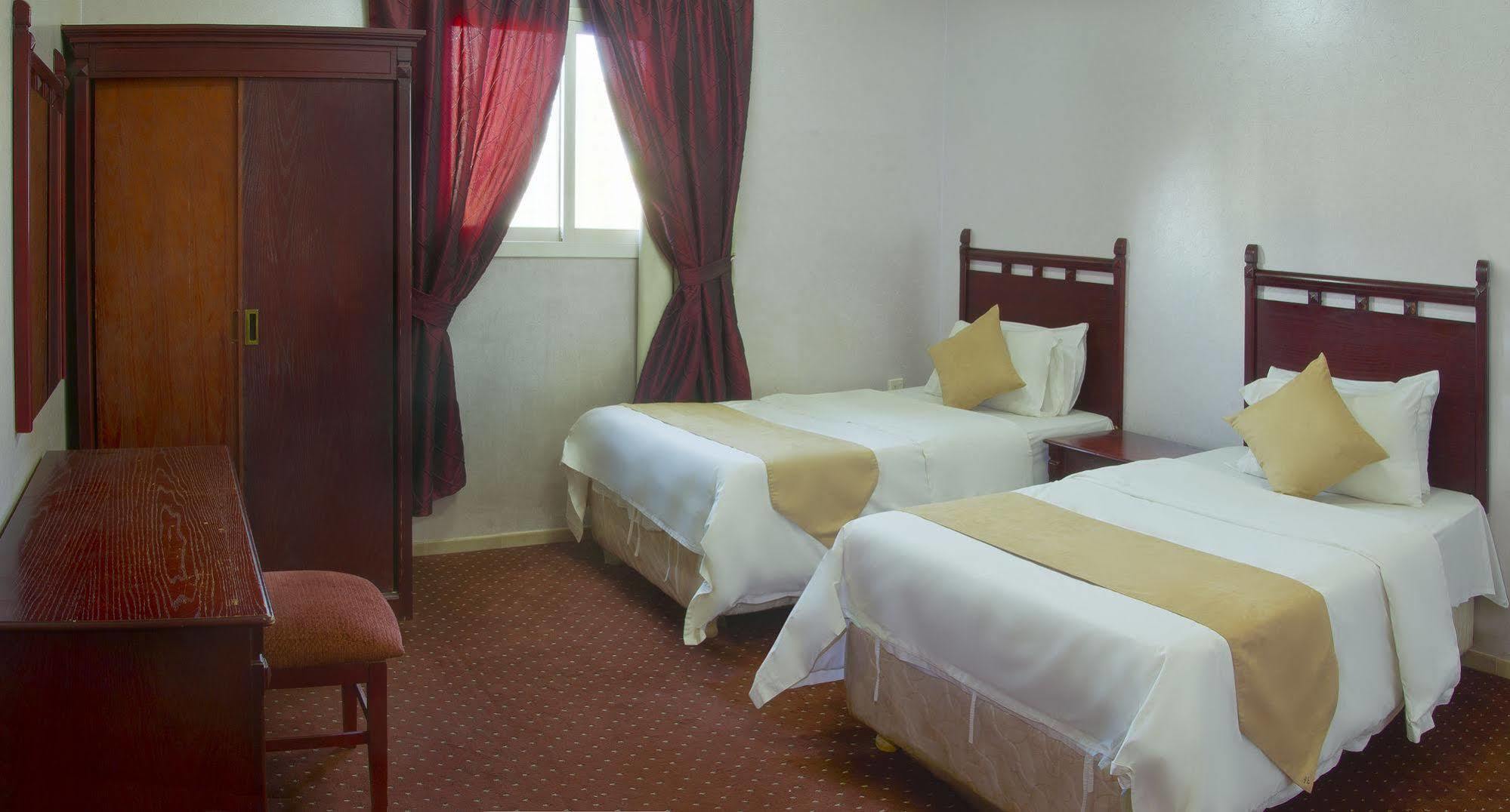Al Farhan Hotel Suites Al Aqiq Riad Exterior foto